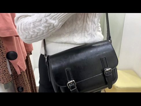 ❤️ Veřejná masturbace mladé feny FeralBerry s dildem ve fitku ❤️ Kvalitní porno u cs.tubesexer-com.ru ❌