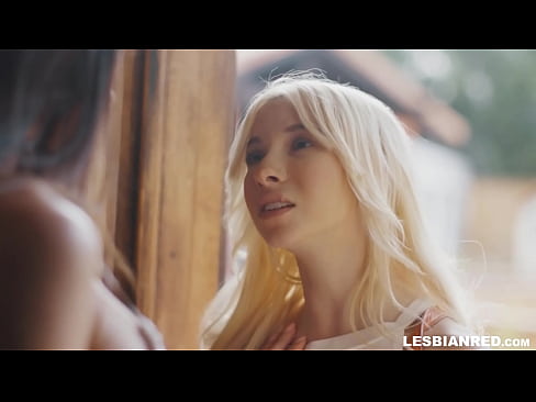 ❤️ Dívka se po několika měsících vrátí domů a skončí u lízání kundy své nevlastní matky ❤️ Kvalitní porno u cs.tubesexer-com.ru ❌