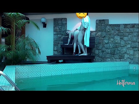 ❤️ Šéf pozve služebnou k bazénu, ale neodolala žhavému ❤️ Kvalitní porno u cs.tubesexer-com.ru ❌